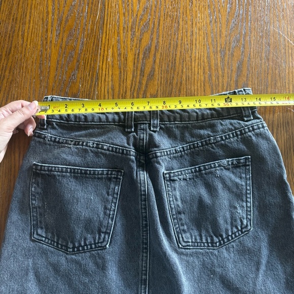 Topshop Women's Black Denim Mini Skirt Raw Hem 100% Cotton Size 6 - Picture 7 of 8